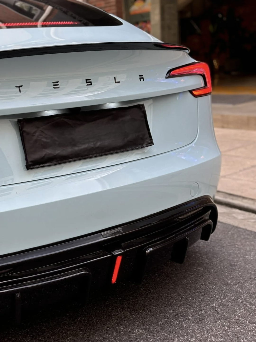 REVSTANCE - TESLA MODEL 3 FACELIFT 2024+ ABS PLASTIC GLOSS BLACK BODY KIT