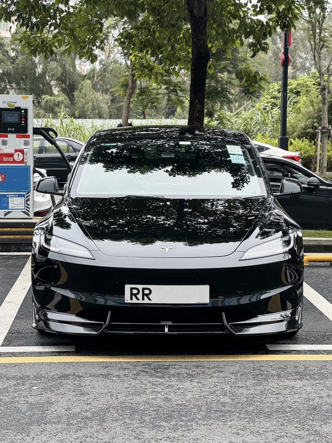 REVSTANCE - TESLA MODEL 3 FACELIFT 2024+ ABS PLASTIC GLOSS BLACK BODY KIT