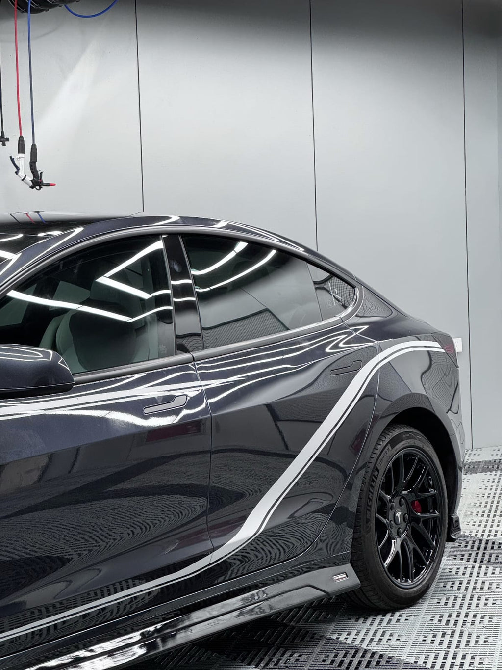 REVSTANCE - TESLA MODEL 3 HIGHLAND 2023+ GLOSS BLACK SIDE SKIRTS