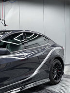 REVSTANCE - TESLA MODEL 3 HIGHLAND 2023+ GLOSS BLACK SIDE SKIRTS