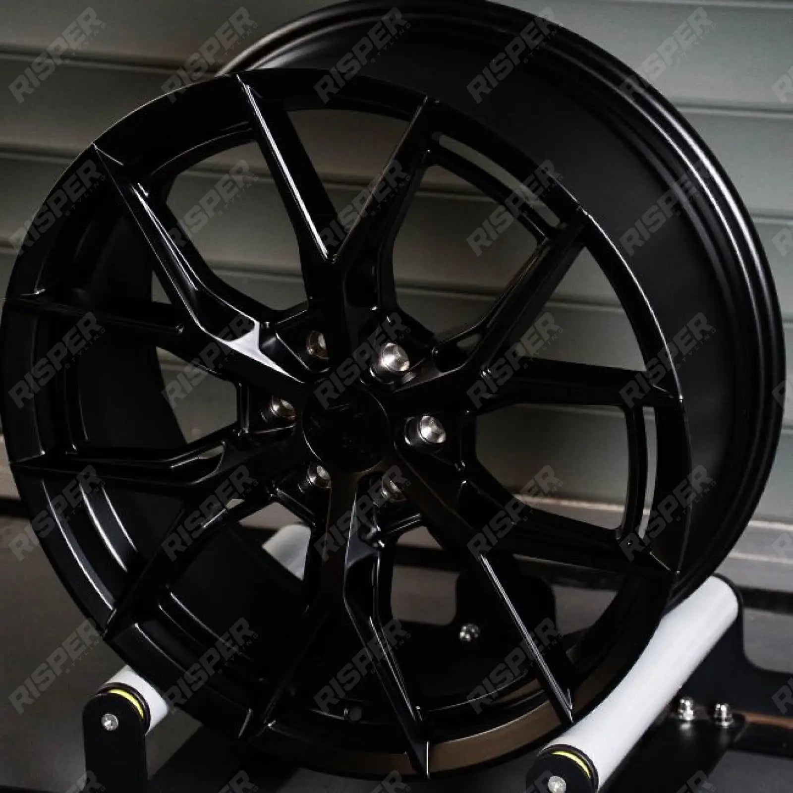 Ridge KN10 Gloss Black 6X120 18 Inch Alloy