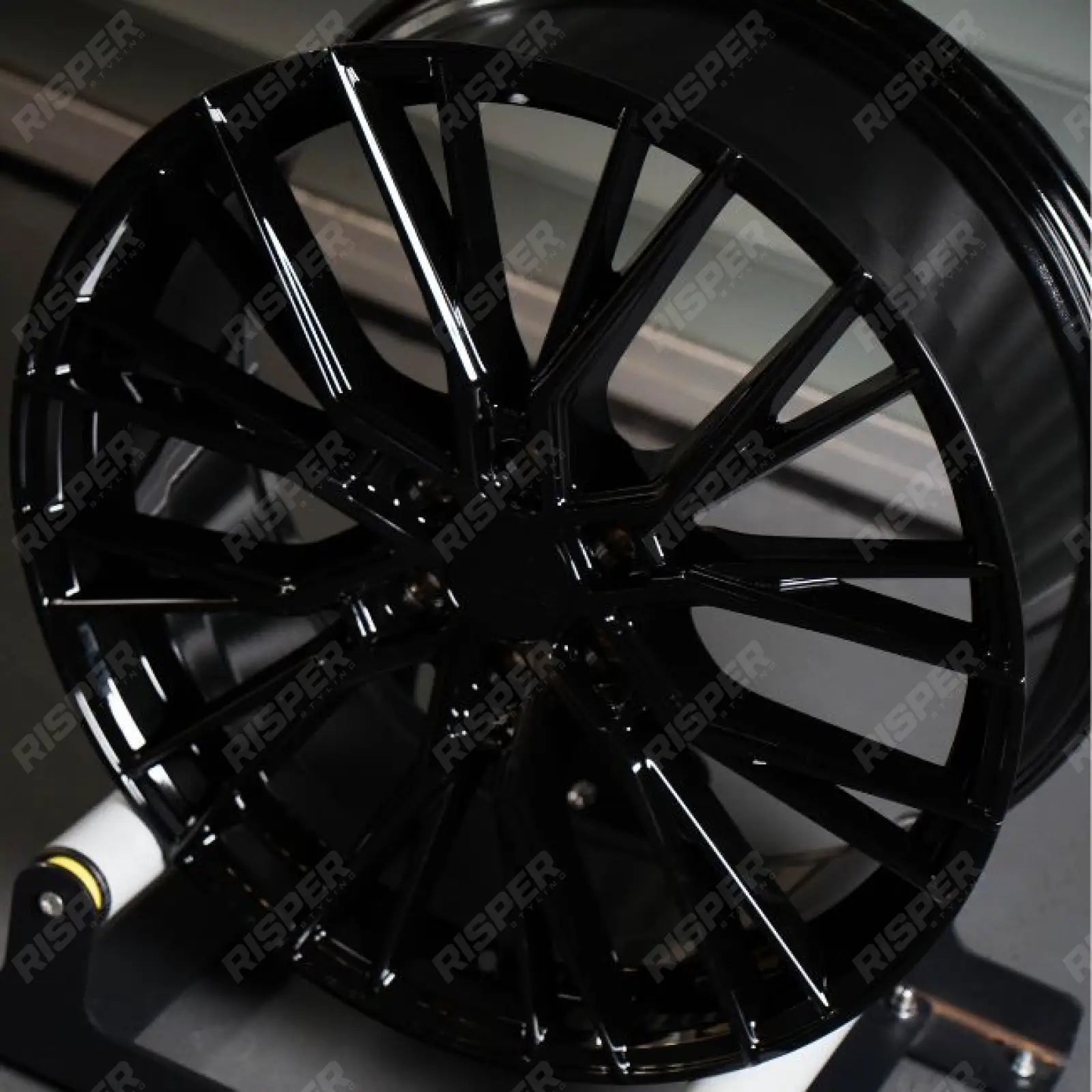 Ridge KN12 Gloss Black 6X120 18 Inch Alloys