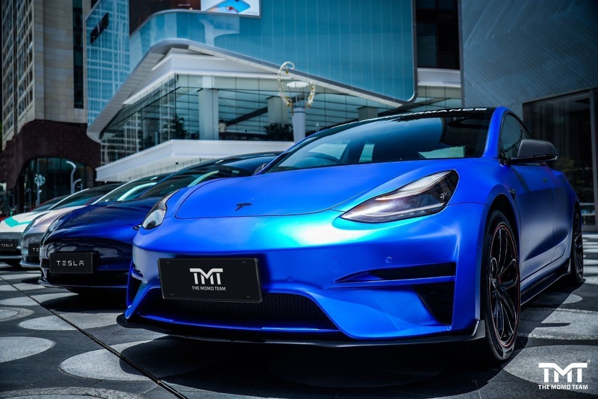 ROBOT - TESLA MODEL 3 CRYPTON CARBON FIBRE FULL BODY KIT