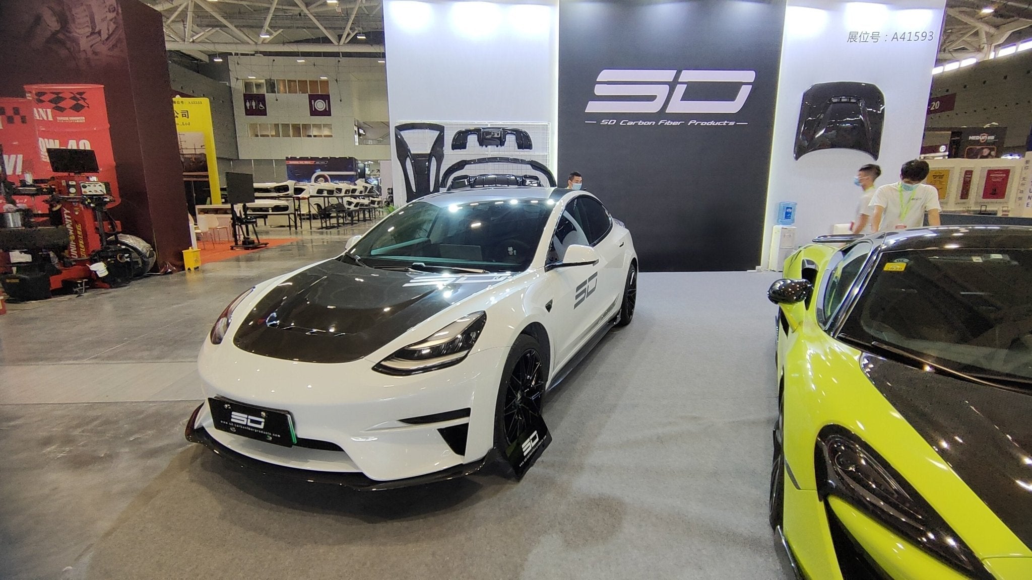 ROBOT - TESLA MODEL 3 CRYPTON CARBON FIBRE FULL BODY KIT