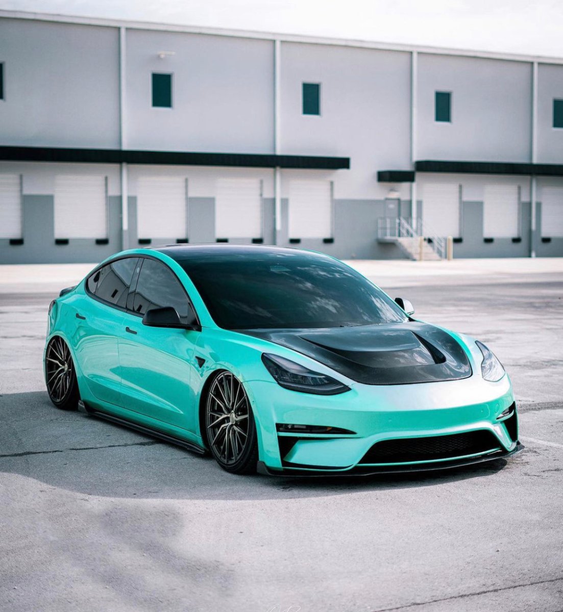 ROBOT - TESLA MODEL 3 CRYPTON FRONT BUMPER AND FRONT LIP