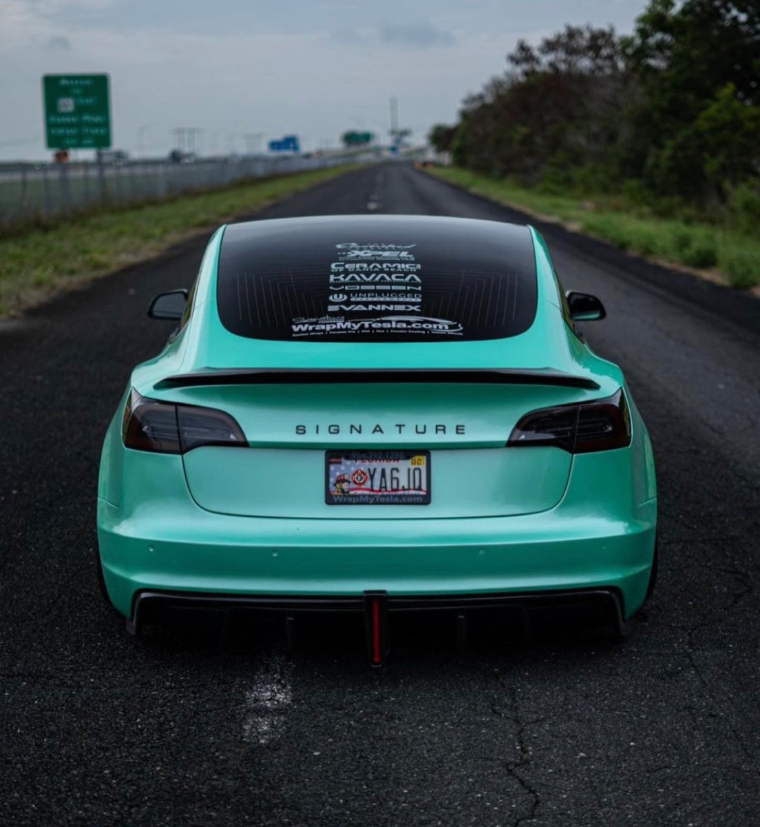 ROBOT - TESLA MODEL 3 CRYPTON REAR BUMPER AND REAR DIFFUSER