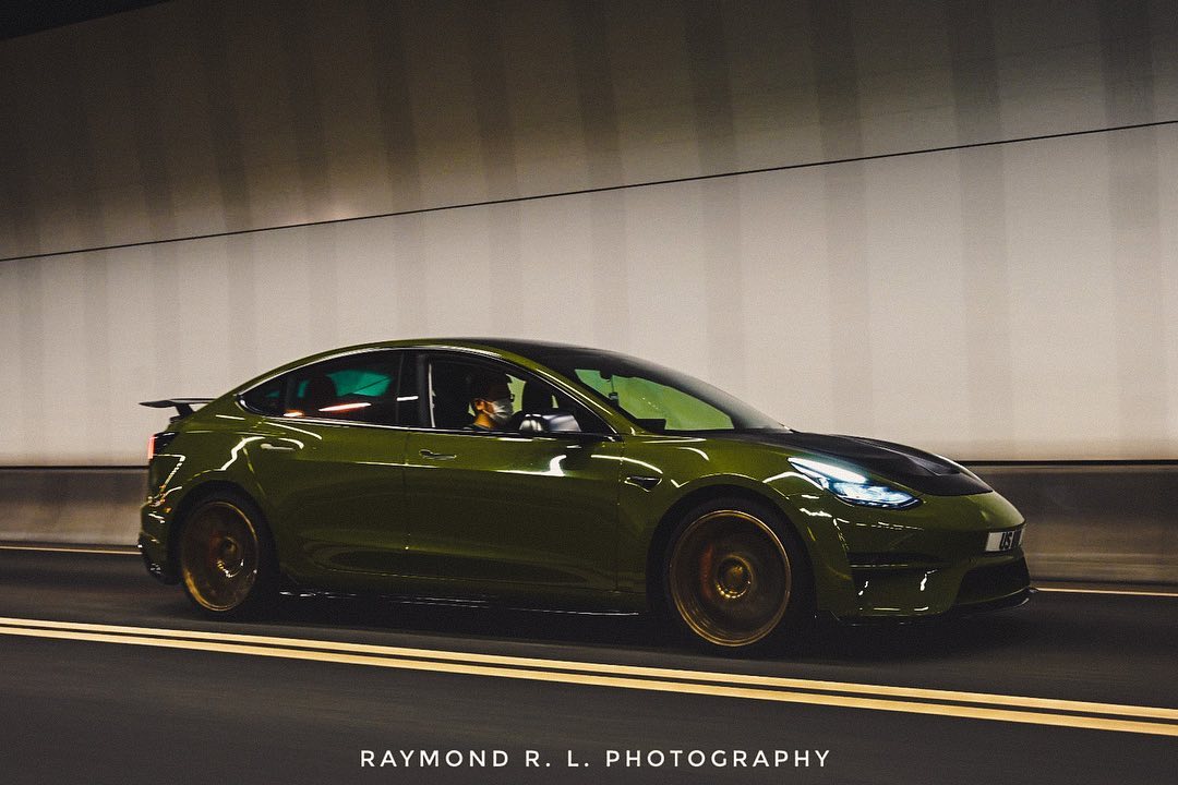 ROBOT - TESLA MODEL 3 CRYPTON SIDE SKIRTS