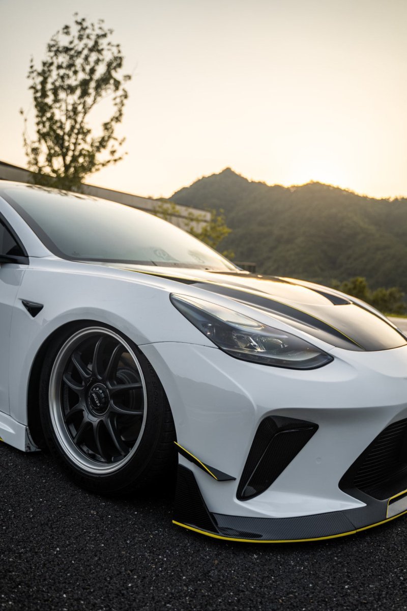 ROBOT - TESLA MODEL 3 HACKER NARROW BODY FRONT BUMPER CANARDS