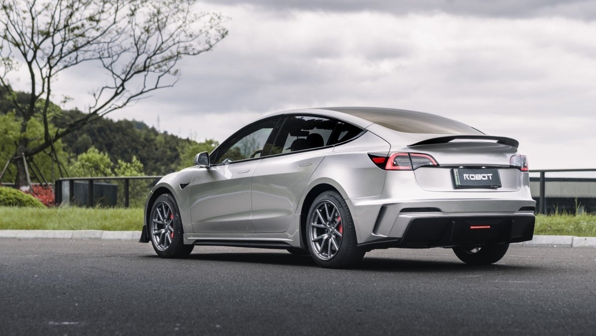 ROBOT - TESLA MODEL 3 HACKER NARROW BODY REAR BUMPER AND REAR DIFFUSER