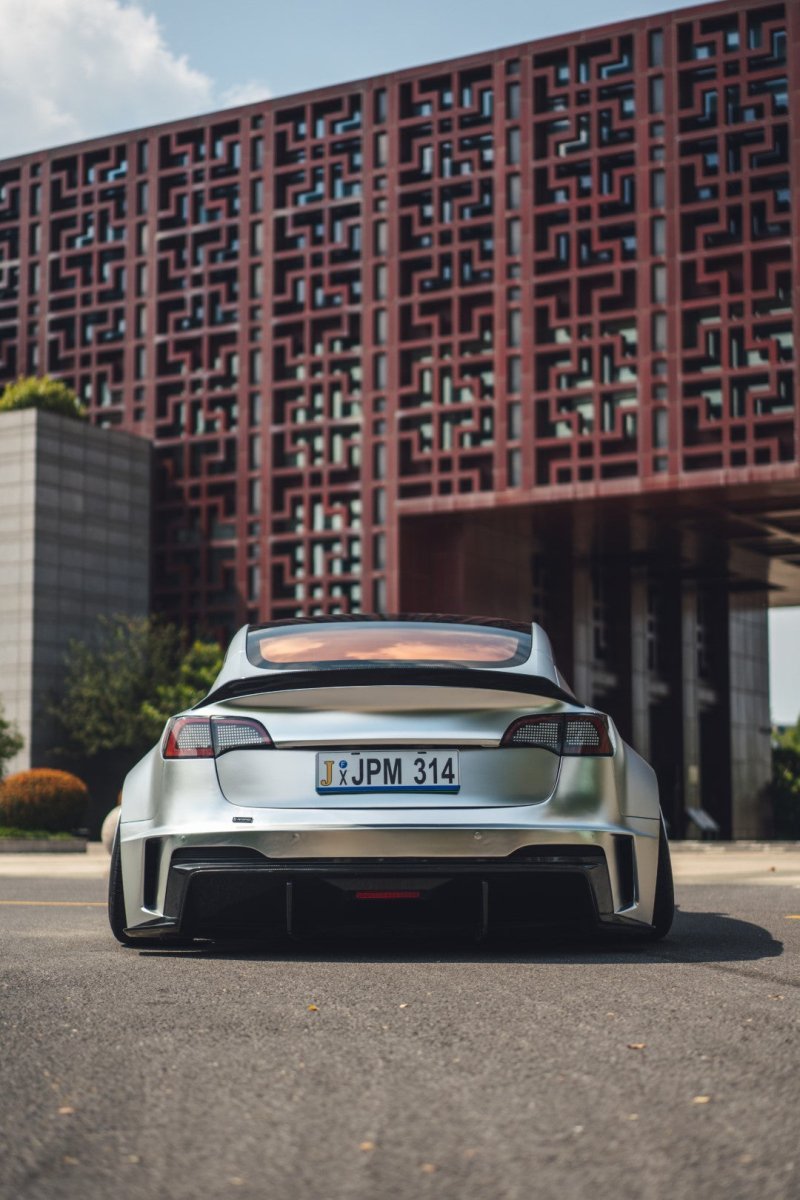 ROBOT - TESLA MODEL 3 HACKER V4 DUCKTAIL SPOILER