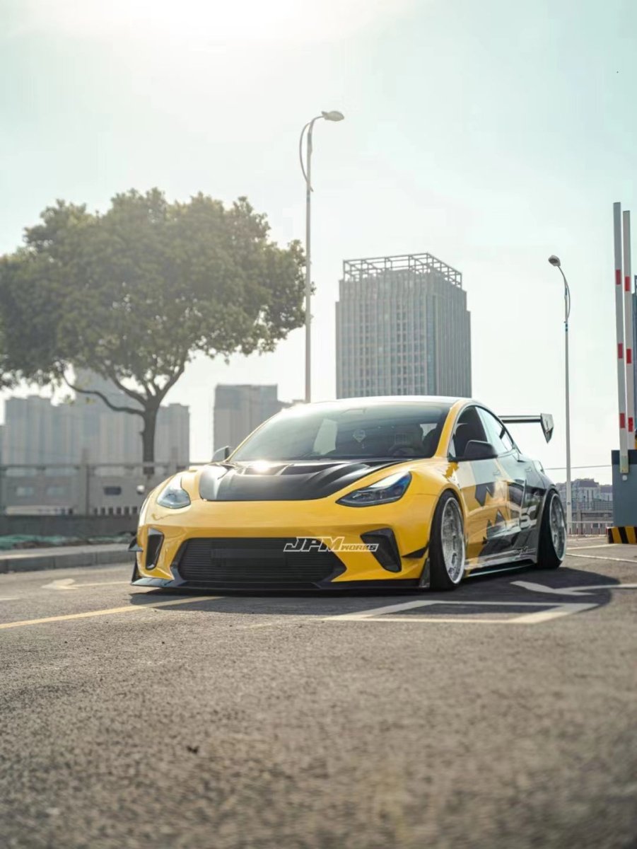 ROBOT - TESLA MODEL 3 HACKER WIDEBODY FRONT BUMPER AND FRONT LIP