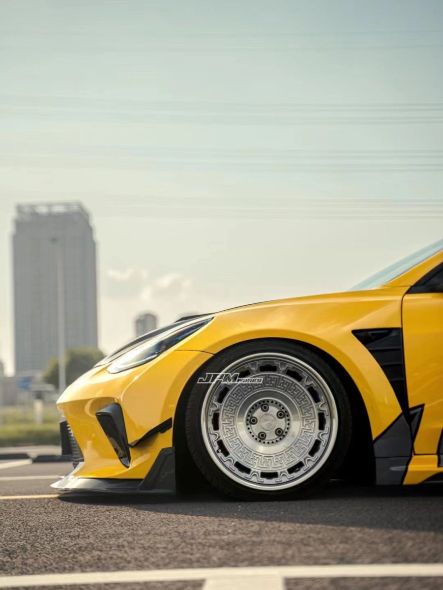 ROBOT - TESLA MODEL 3 HACKER WIDEBODY FRONT BUMPER AND FRONT LIP