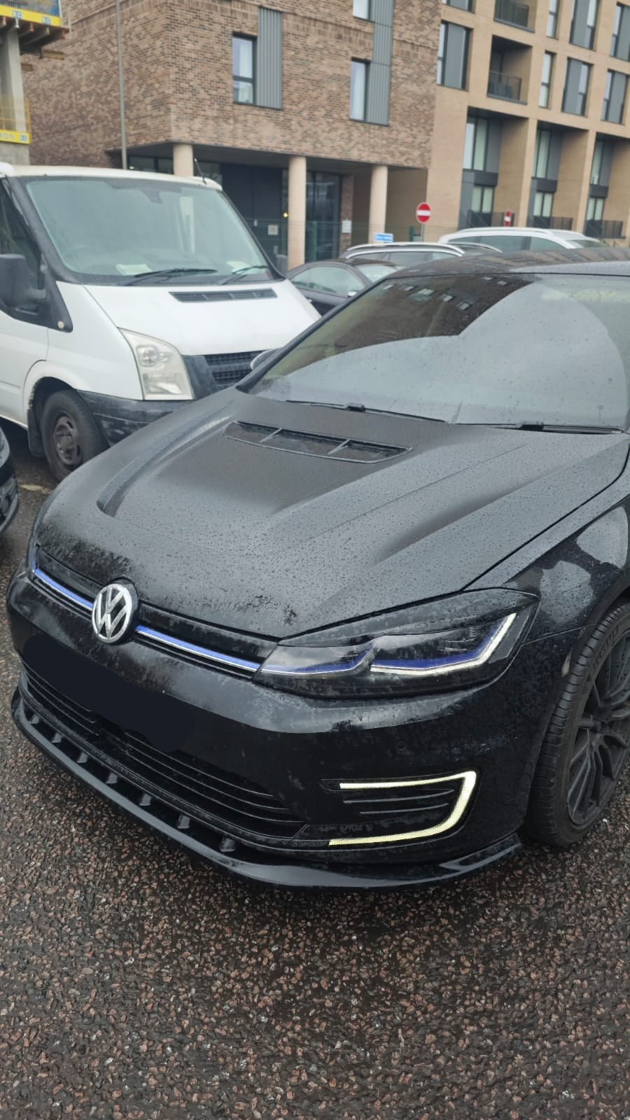 ROBOT - VOLKSWAGEN GOLF GTI / GOLF R ( MK7 / MK7.5 ) BONNET HOOD