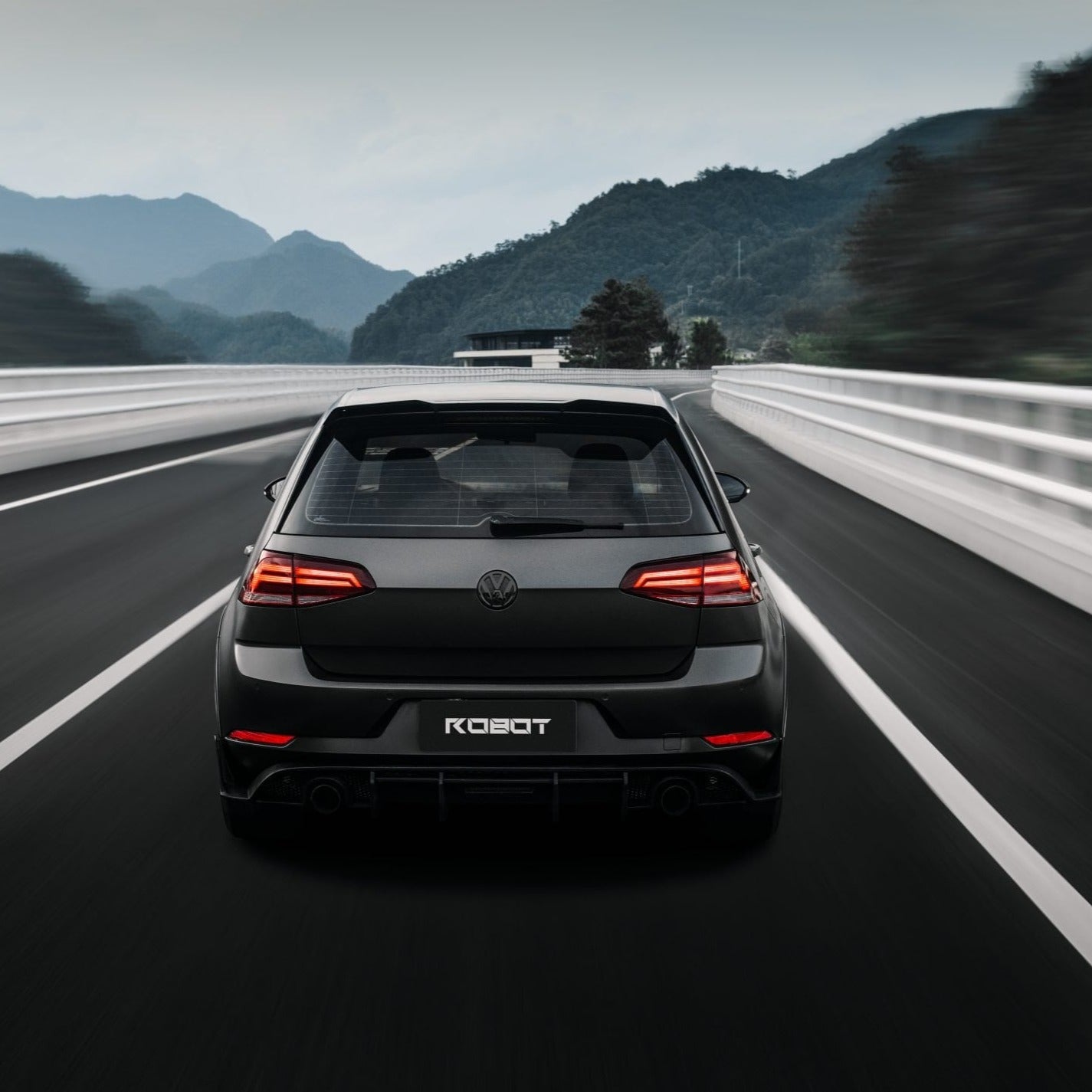 ROBOT - VOLKSWAGEN GOLF GTI MK7.5 REAR DIFFUSER