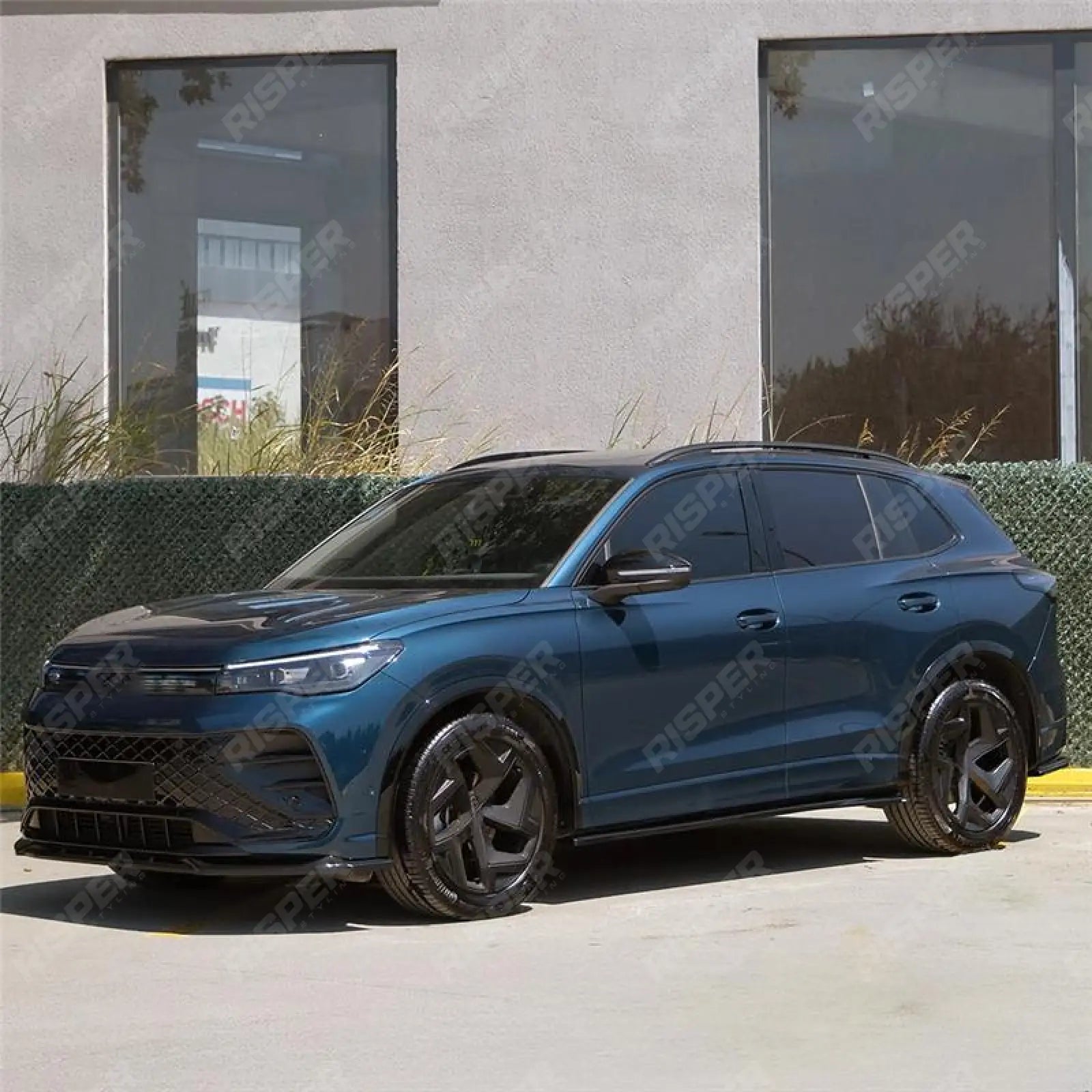 Side Skirts In Gloss Black For VW Tiguan MK3 2024 On