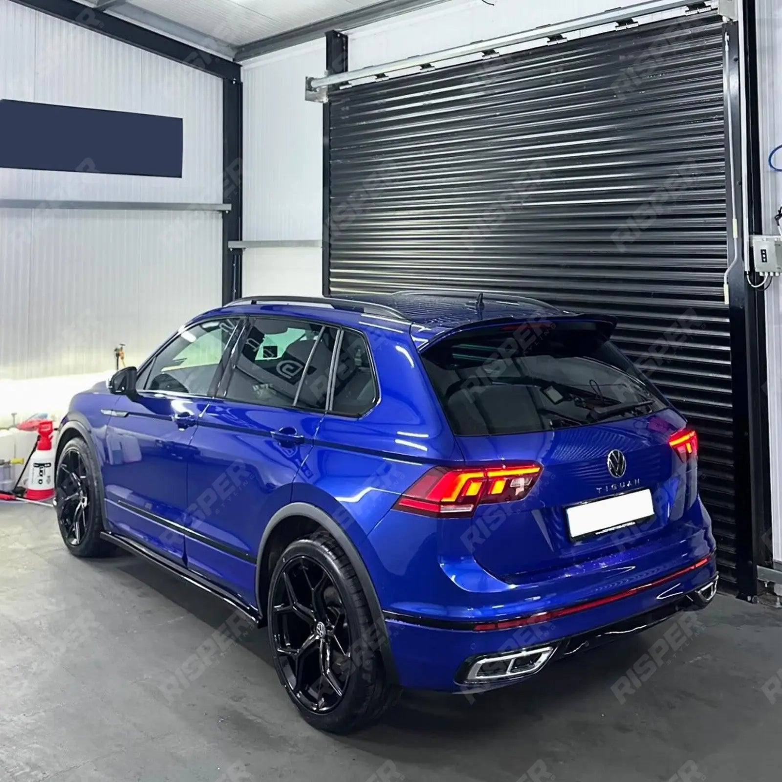 Side Skirts / VW Tiguan R Line MK2 Facelift Side Skirts (2PCS) For VW Tiguan R MK2 2020+