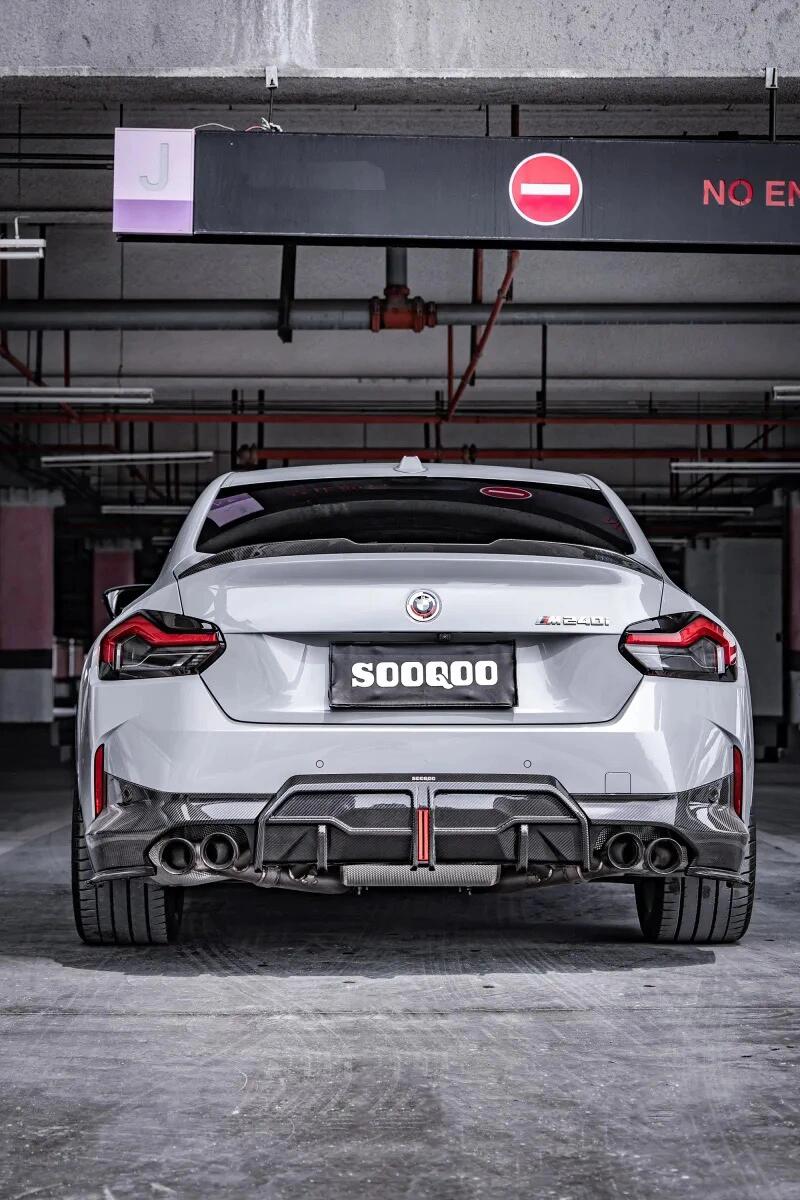 SOOQOO - BMW 2 SERIES G42 / M240I DRY CARBON FIBRE REAR LED DIFFUSER