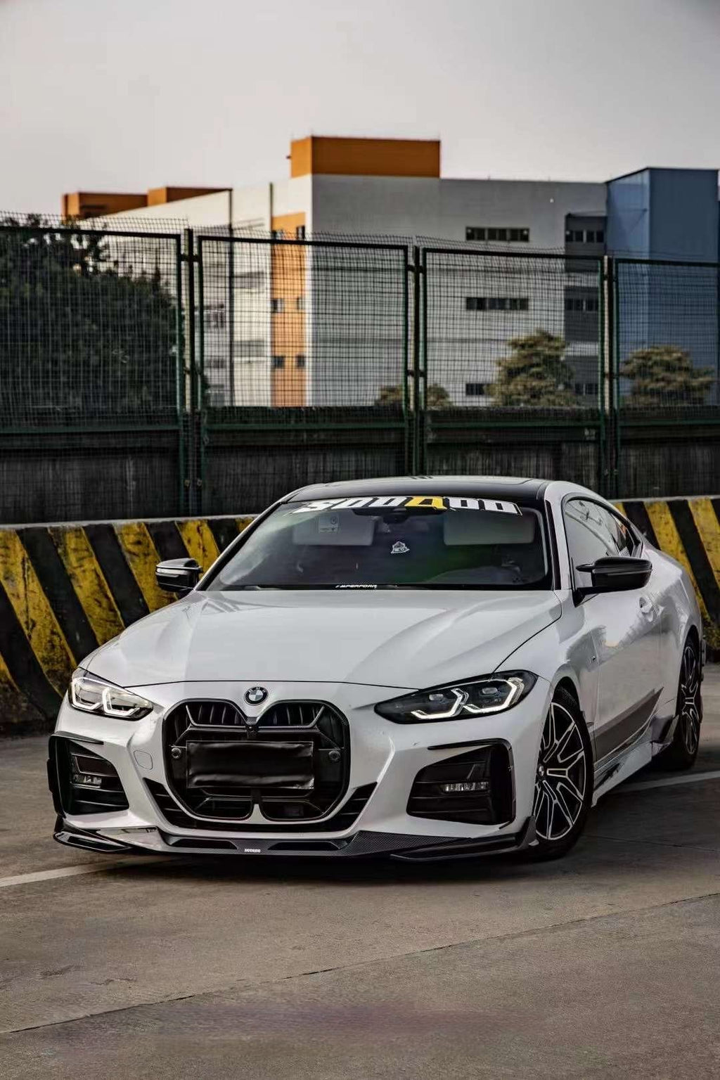 SOOQOO - BMW 4 SERIES G22 DRY CARBON FIBRE FRONT FOG LIGHT OVERLAYS