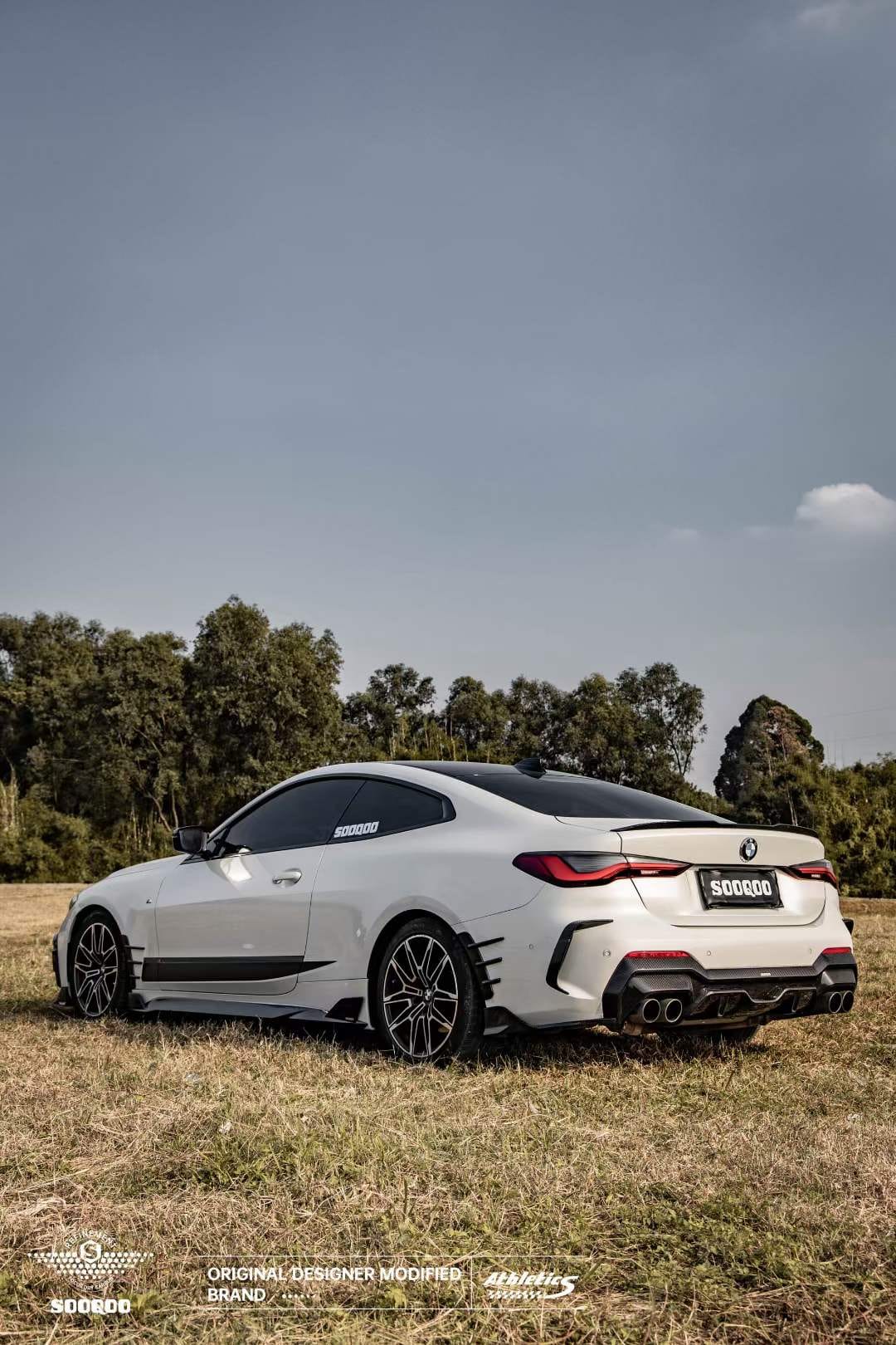 SOOQOO - BMW 4 SERIES G22 DRY CARBON FIBRE REAR BUMPER OVERLAYS