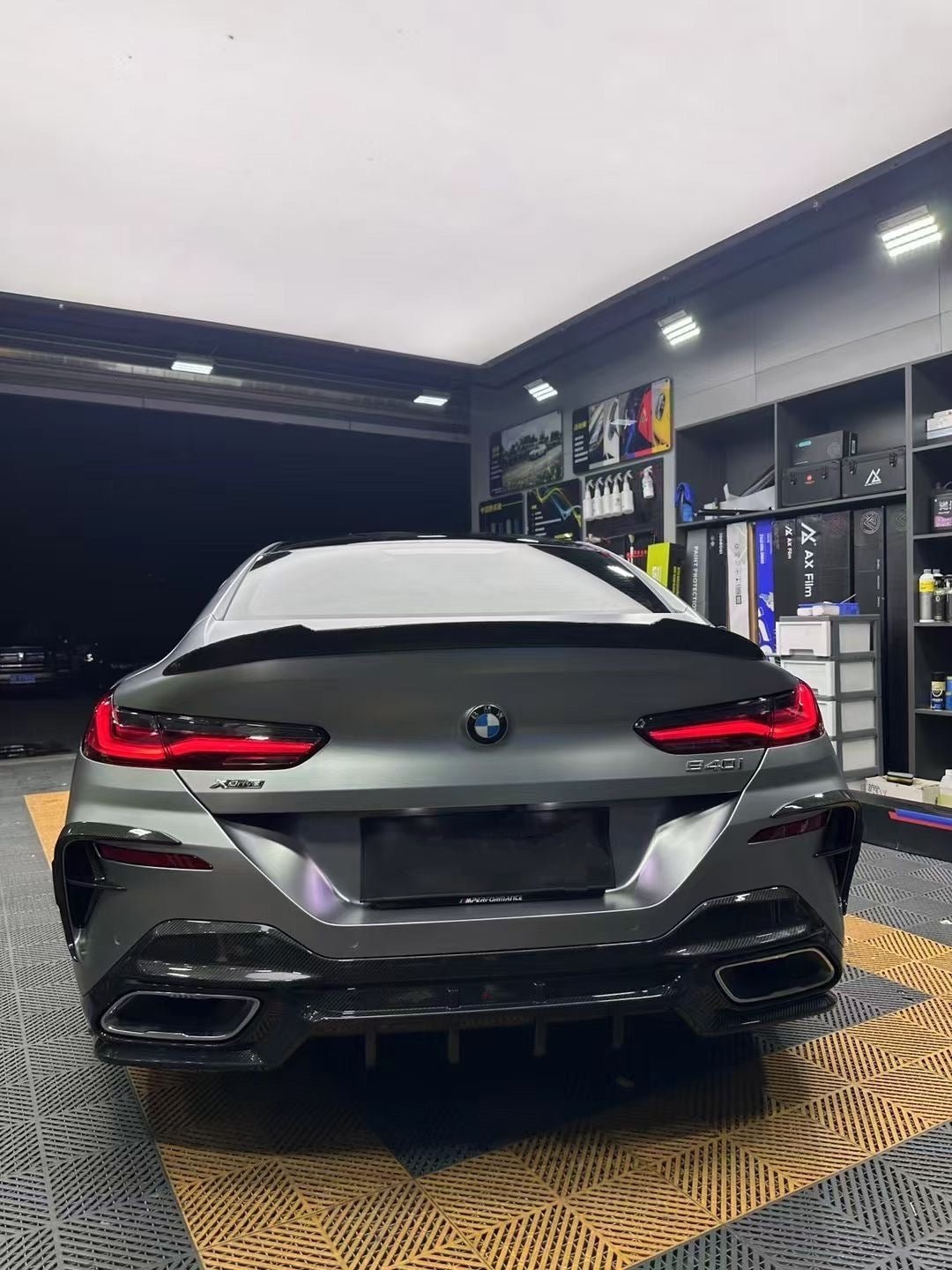 SOOQOO - BMW 8 SERIES GRAN COUPE G16 CARBON FIBER REAR DIFFUSER