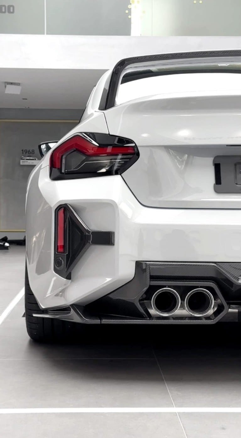 SOOQOO - BMW M2 G87 DRY CARBON FIBRE REAR BUMPER INSERTS