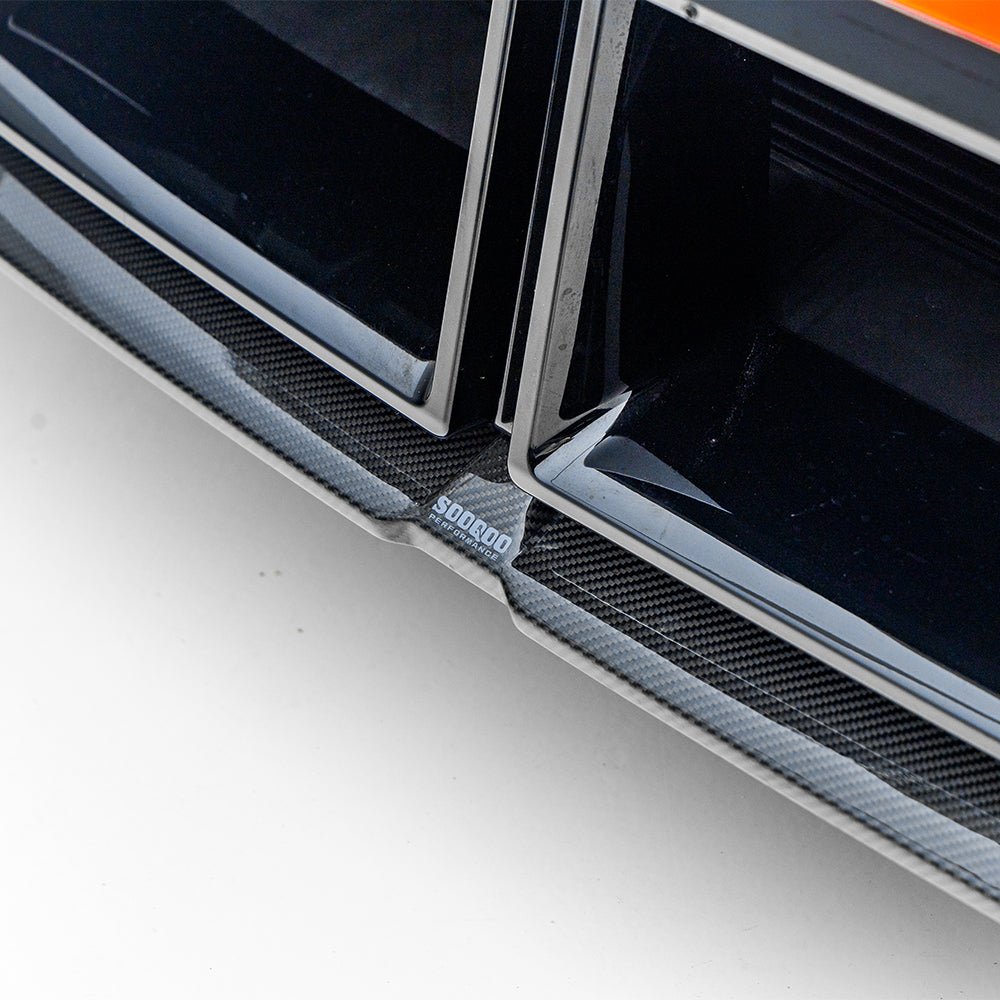 SOOQOO - BMW M5 G90 DRY CARBON FIBER FRONT LIP