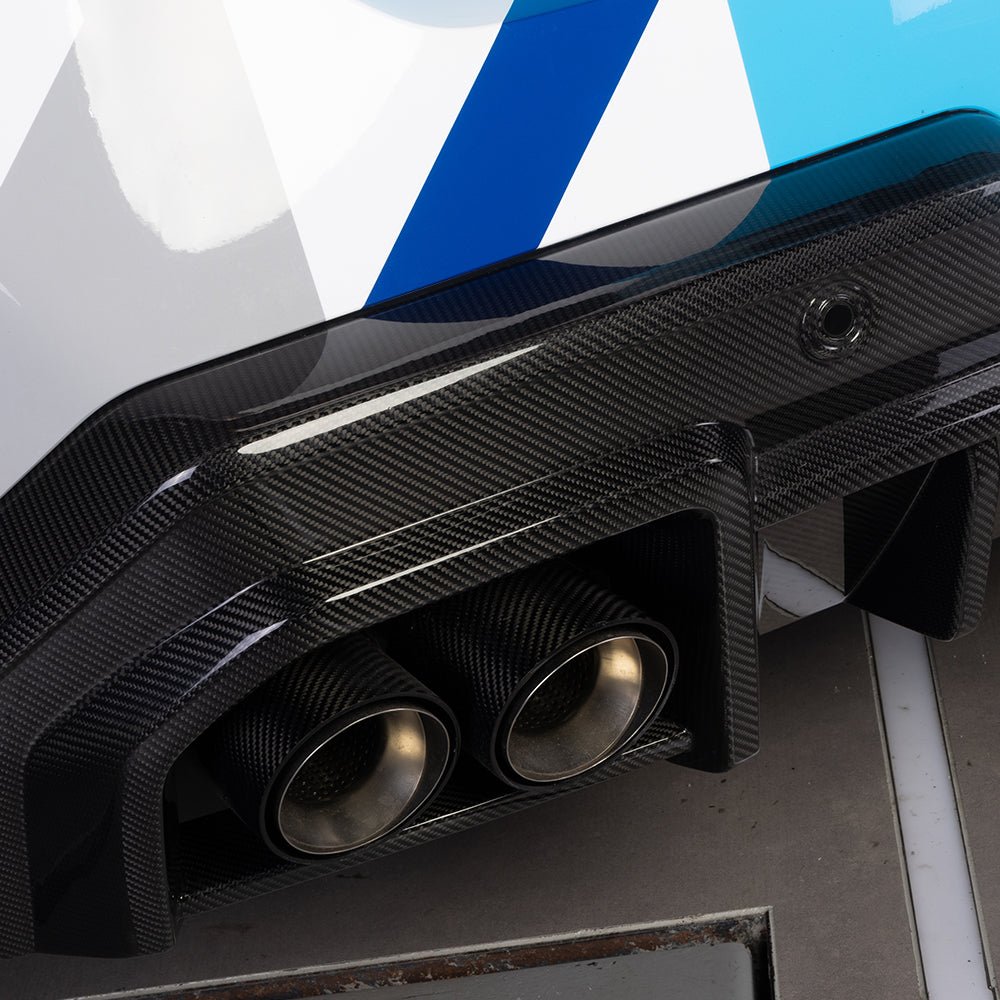 SOOQOO - BMW M5 G90 DRY CARBON FIBER REAR DIFFUSER