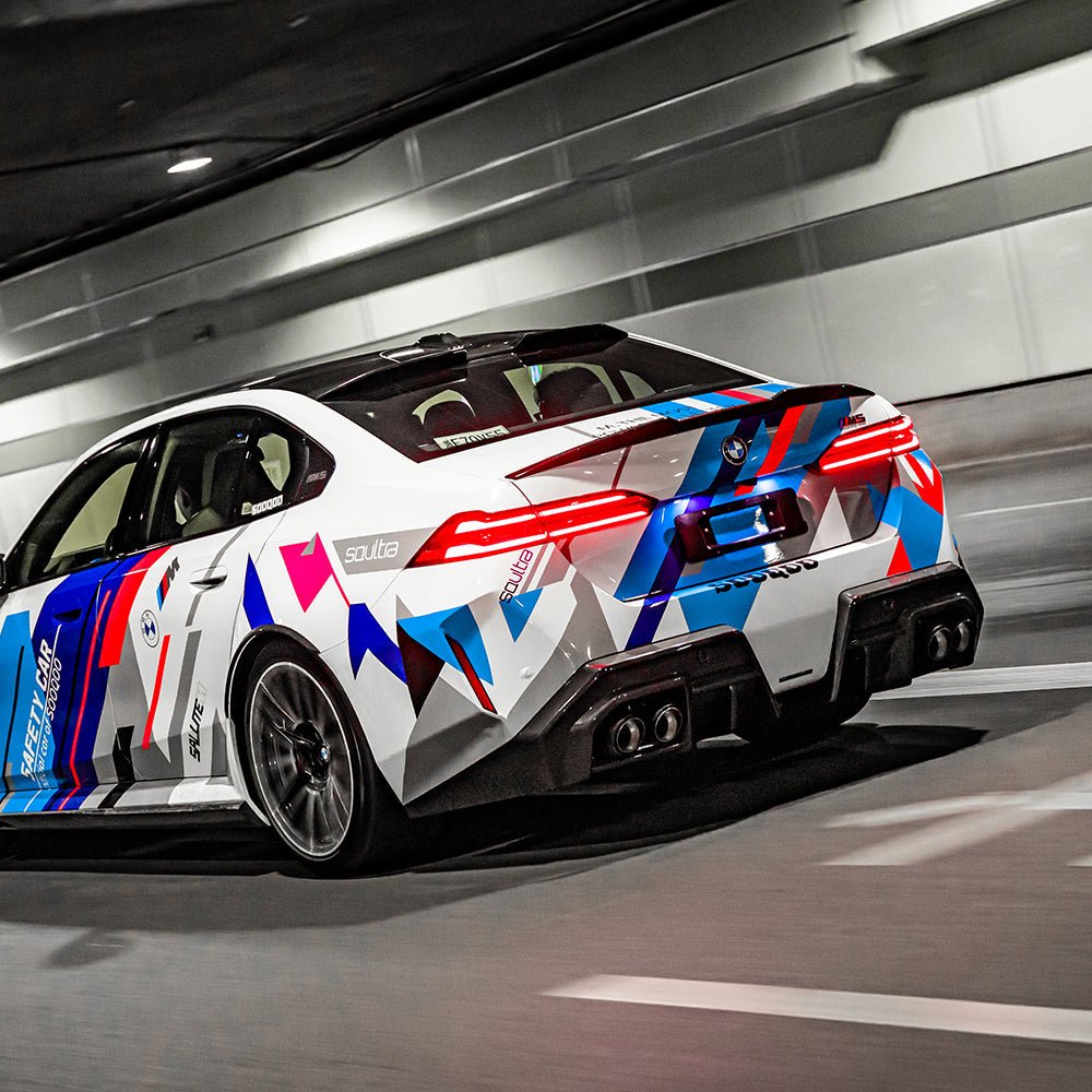 SOOQOO - BMW M5 G90 DRY CARBON FIBER ROOF SPOILER