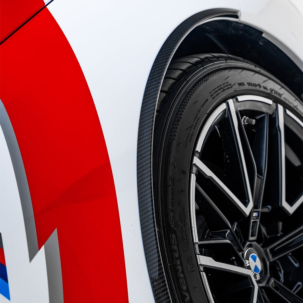 SOOQOO - BMW M5 G90 / G99 DRY CARBON FIBER WHEEL ARCH TRIM