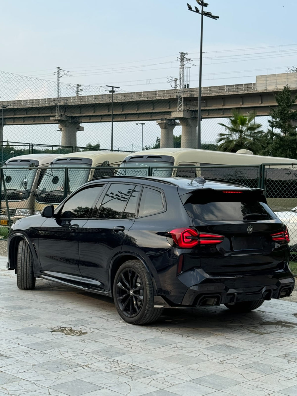 SOOQOO - BMW X3 G01 LCI DRY CARBON FIBRE REAR DIFFUSER