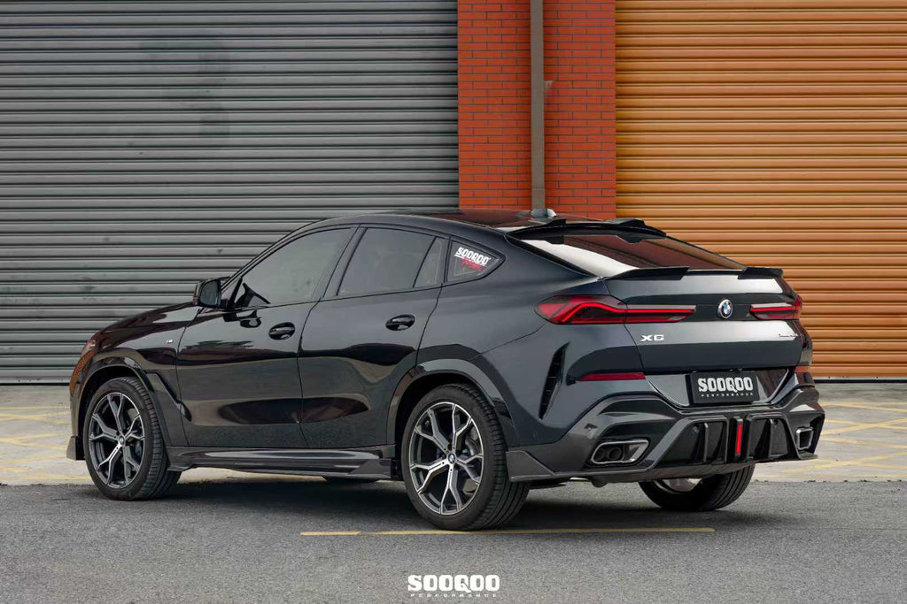 SOOQOO - BMW X6 G06 DRY CARBON FIBER LED REAR DIFFUSER