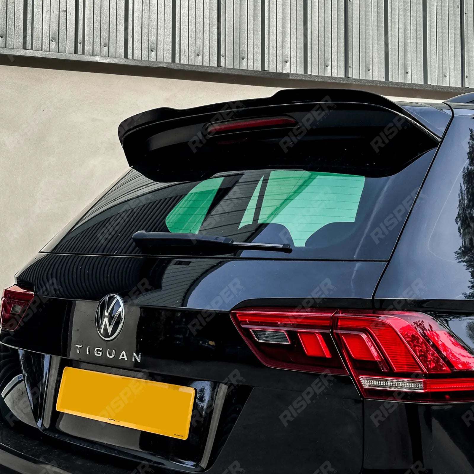 Spoiler in Gloss Black For VW Tiguan R/R-Line MK2 Facelift 2020+