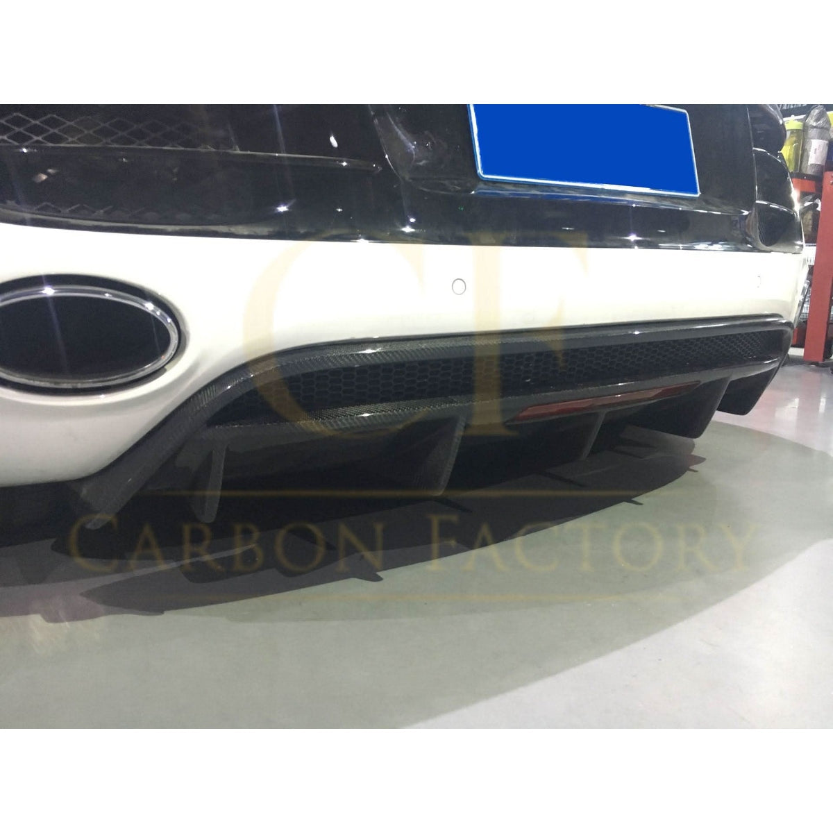 V Style Carbon Fibre Rear Diffuser for Audi R8 Gen 1 10-15