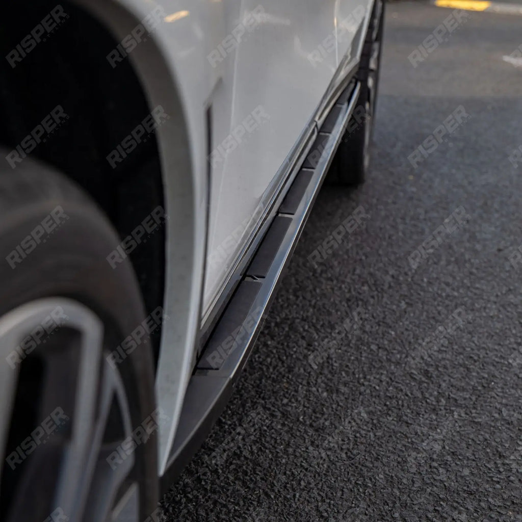 Steps Gloss Black For BMW X7 G07 Side