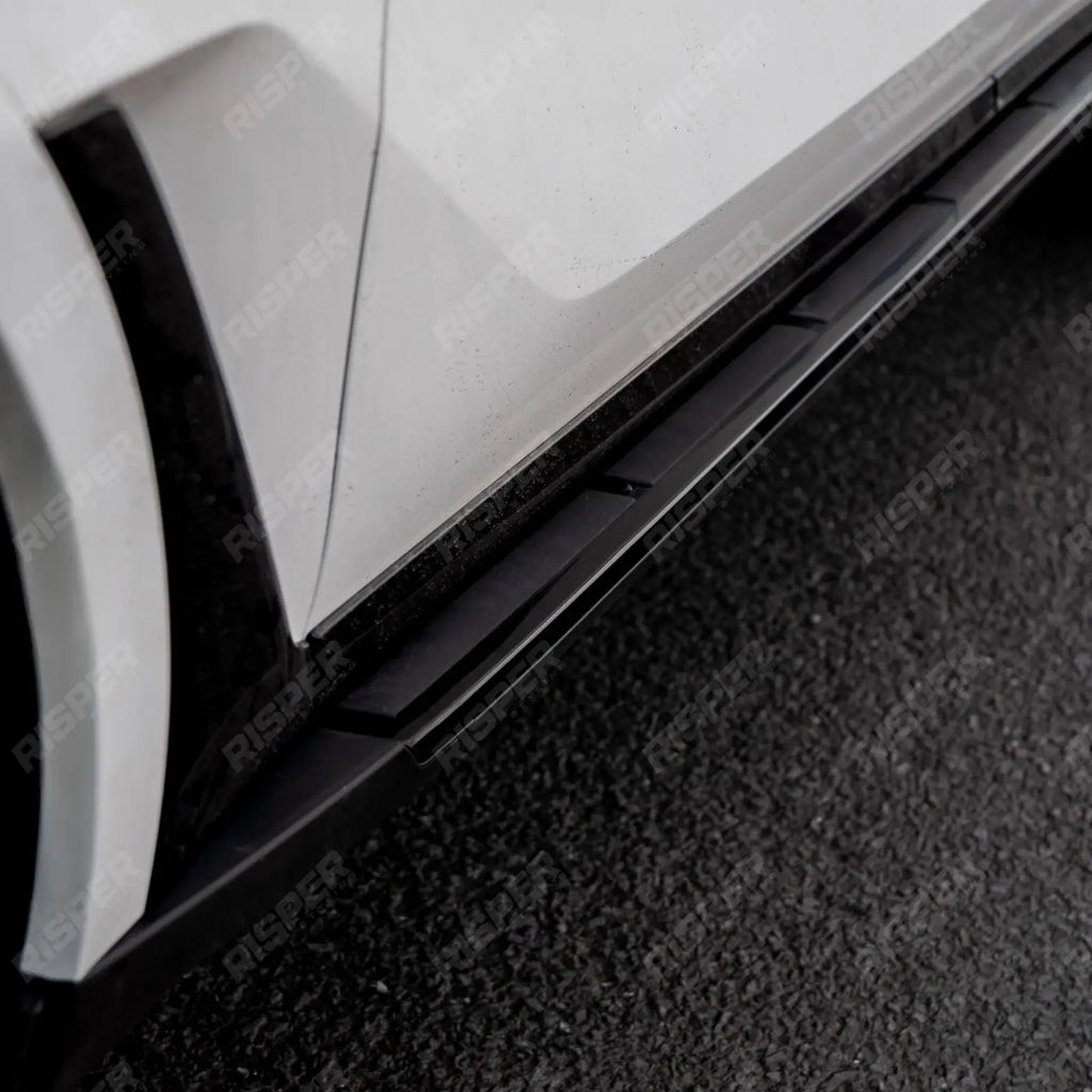 Steps Gloss Black For BMW X7 G07 Side