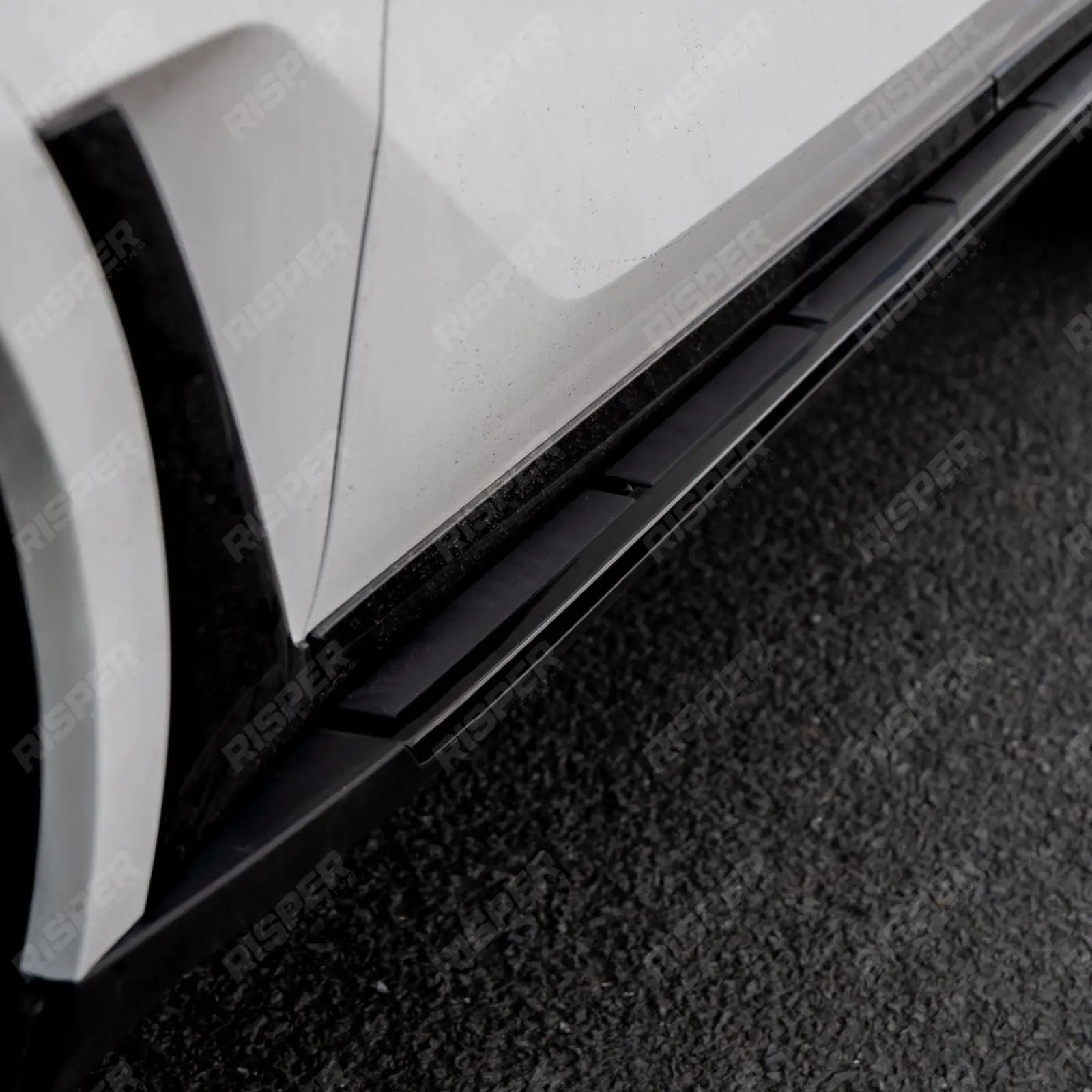 Steps Gloss Black For BMW X7 G07 Side