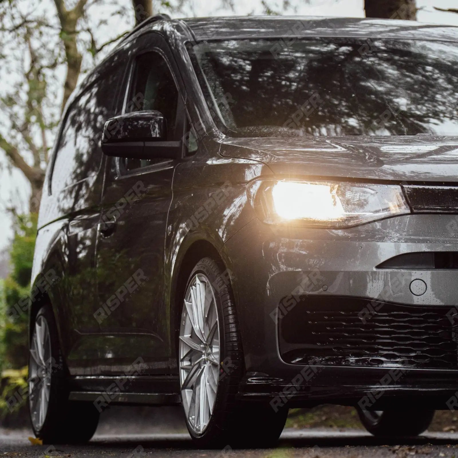 SWB Trapezoid Side Bars in Gloss Black For VW Caddy 2021 On