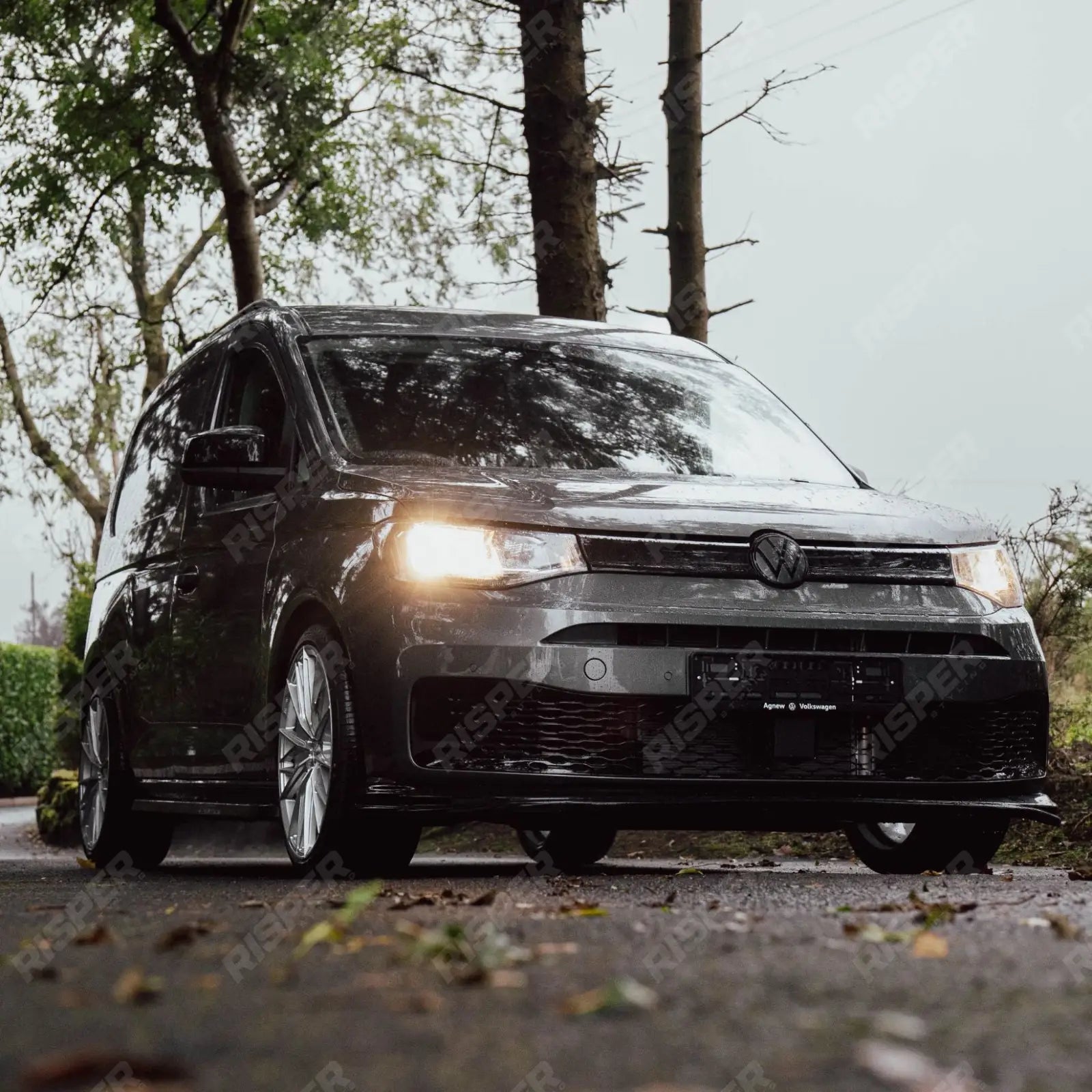 SWB Trapezoid Side Bars in Gloss Black For VW Caddy 2021 On