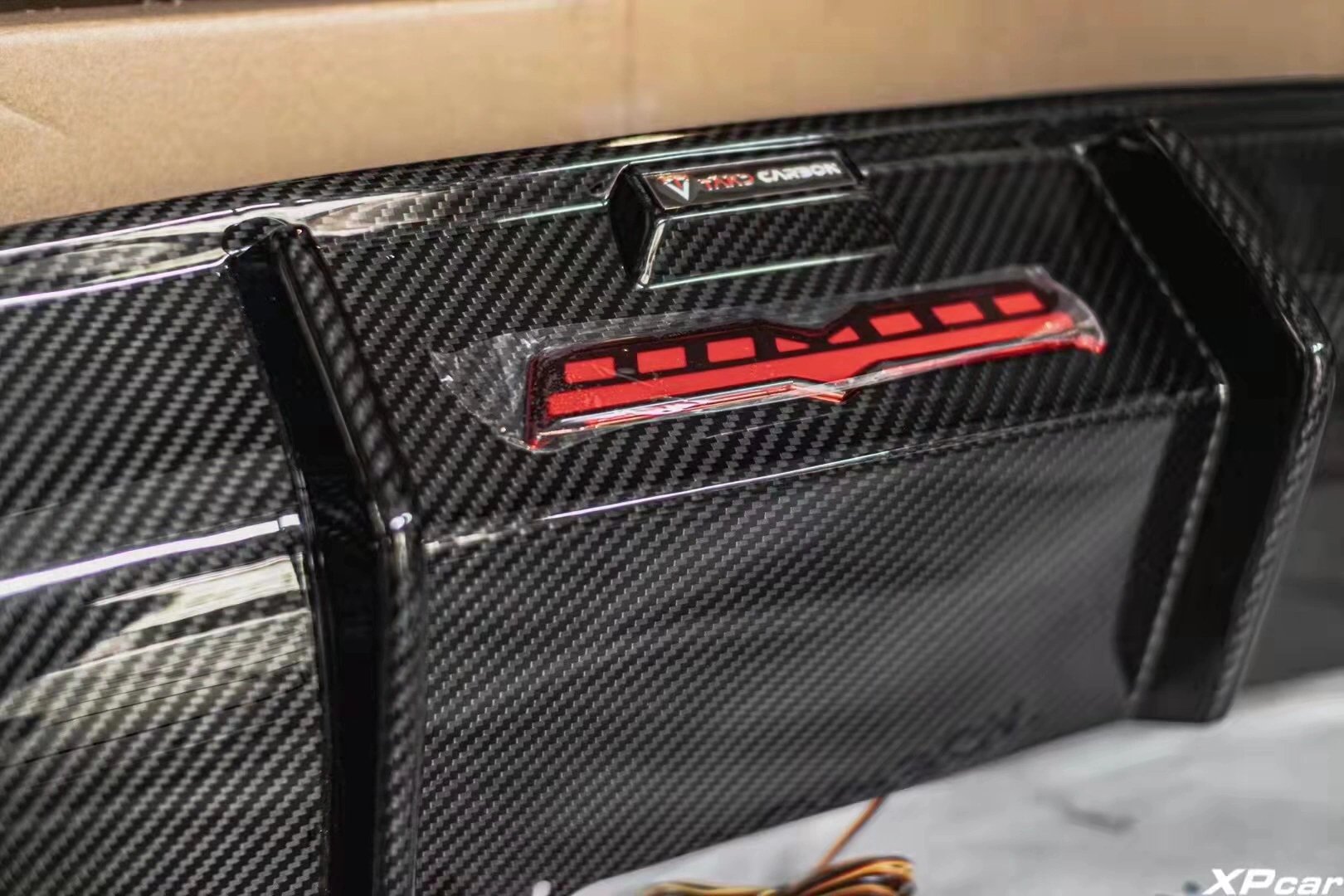 TAKD - BMW 3 SERIES G20 PRE LCI DRY CARBON FIBRE LED REAR DIFFUSER