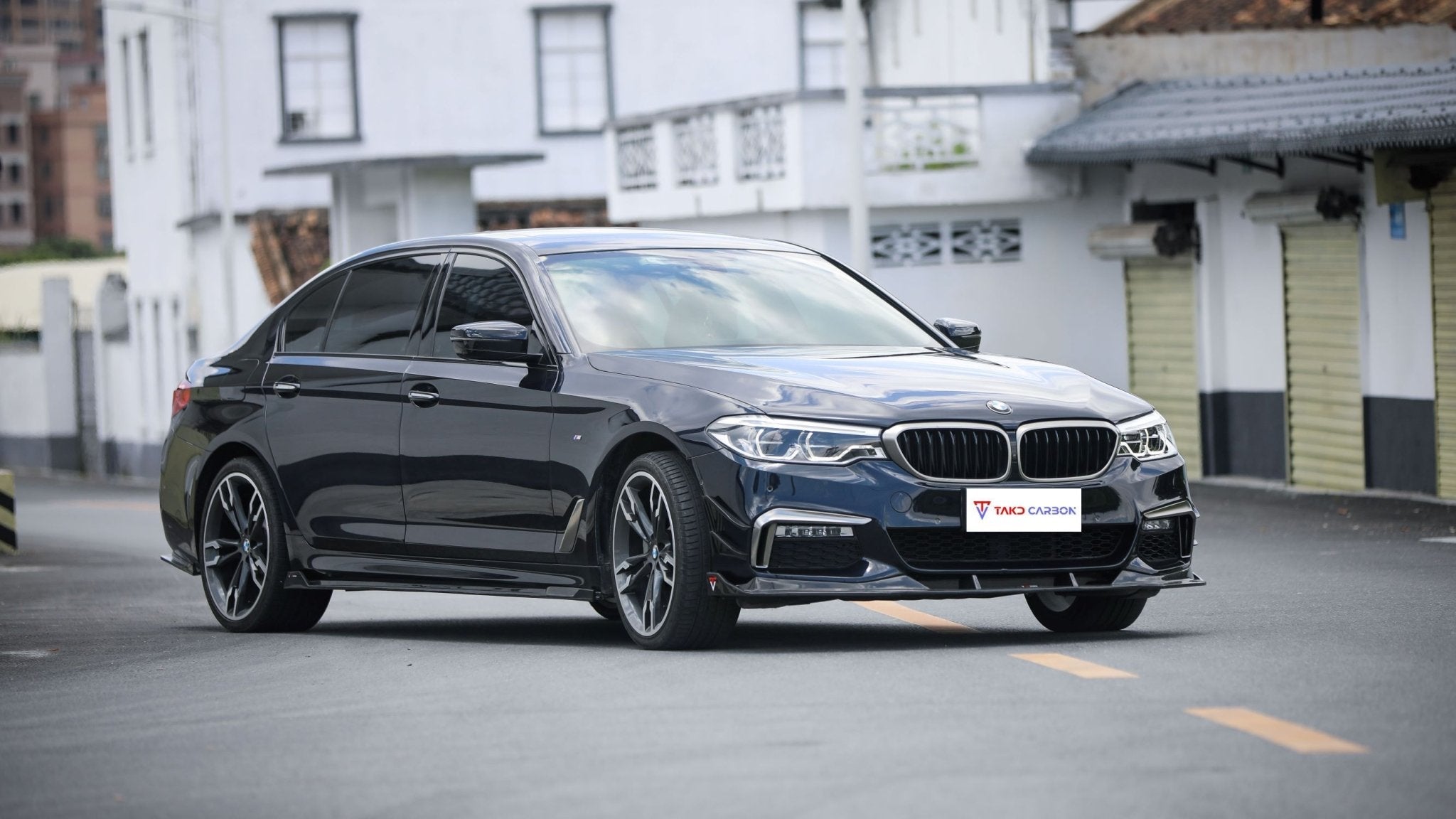 TAKD – BMW 5 SERIES G30 PRE LCI CARBON FRONT CANARDS