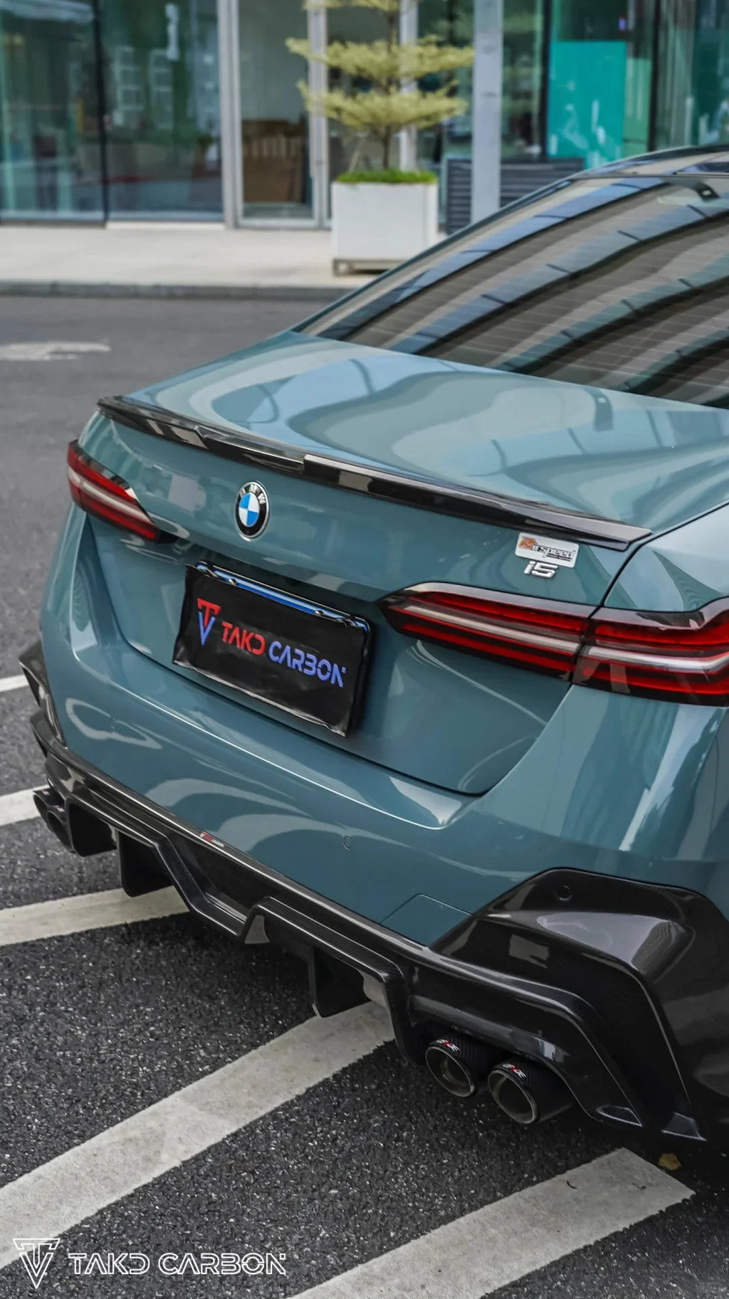 TAKD - BMW 5 SERIES G60 2024+ CARBON FIBRE REAR DIFFUSER