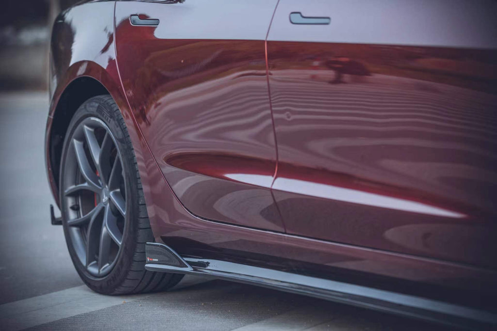 TAKD - TESLA MODEL 3 DRY CARBON FIBRE FULL BODY KIT