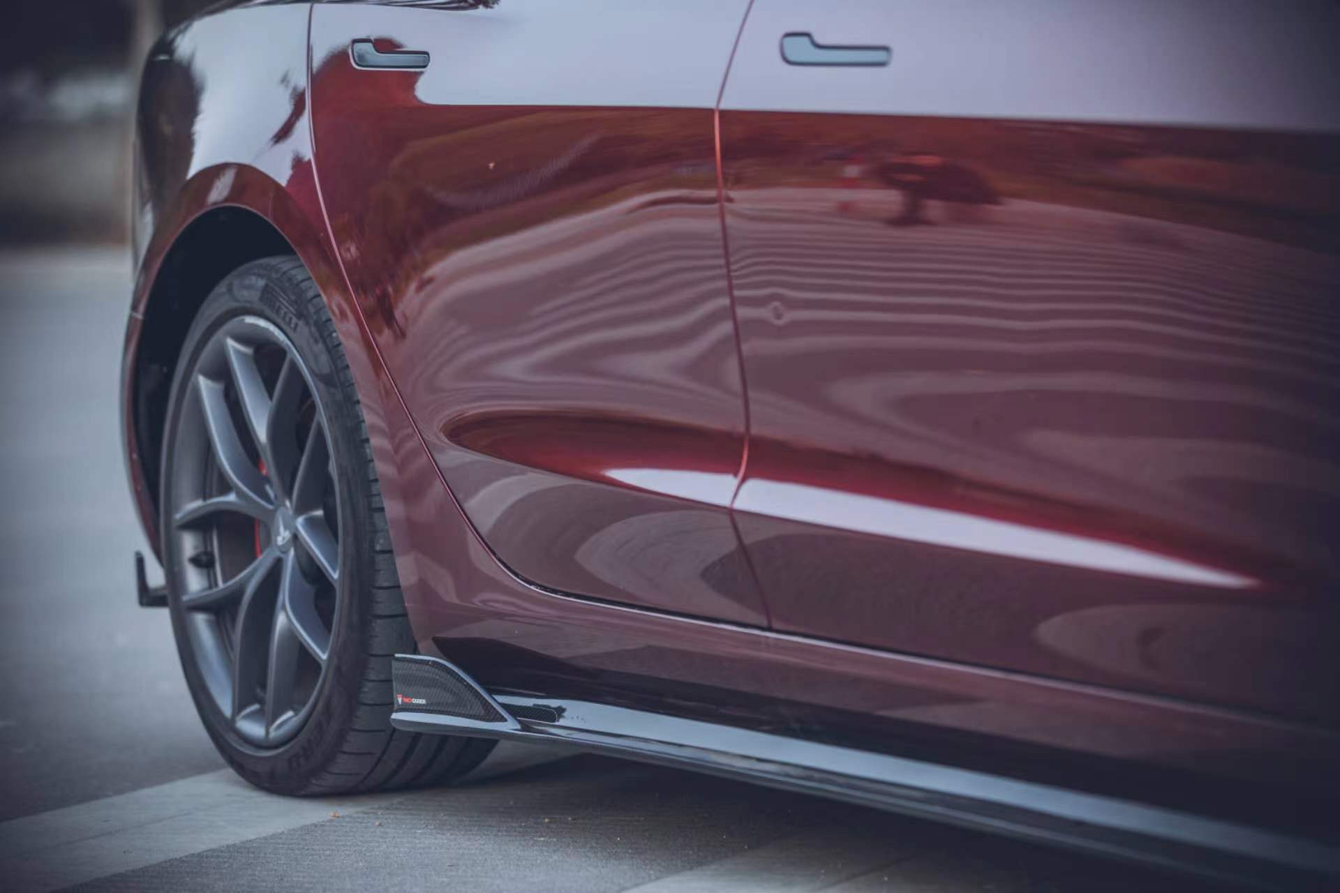 TAKD - TESLA MODEL 3 DRY CARBON FIBRE FULL BODY KIT