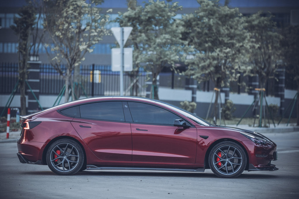 TAKD - TESLA MODEL 3 DRY CARBON FIBRE REAR DIFFUSER