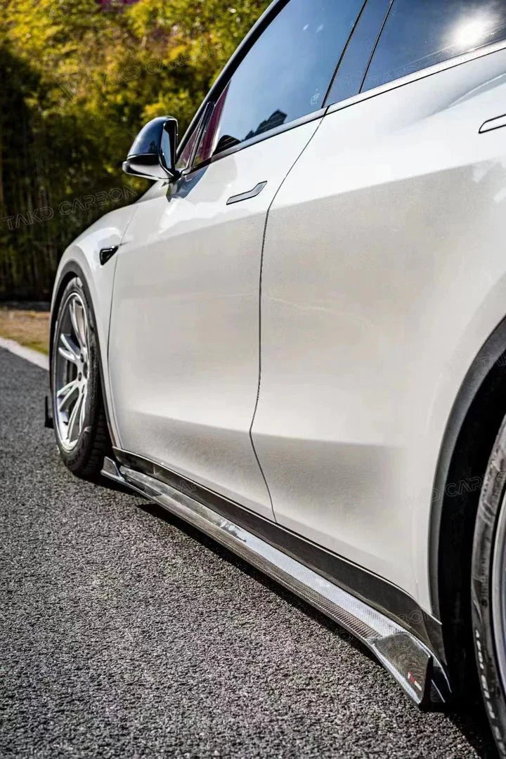 TAKD - TESLA MODEL Y DRY CARBON FIBRE SIDE SKIRTS