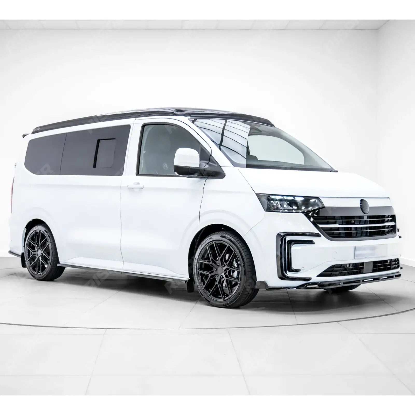 V1 Premium Aero Kit In Gloss Black For Volkswagen Transporter T7 SWB 2025 on