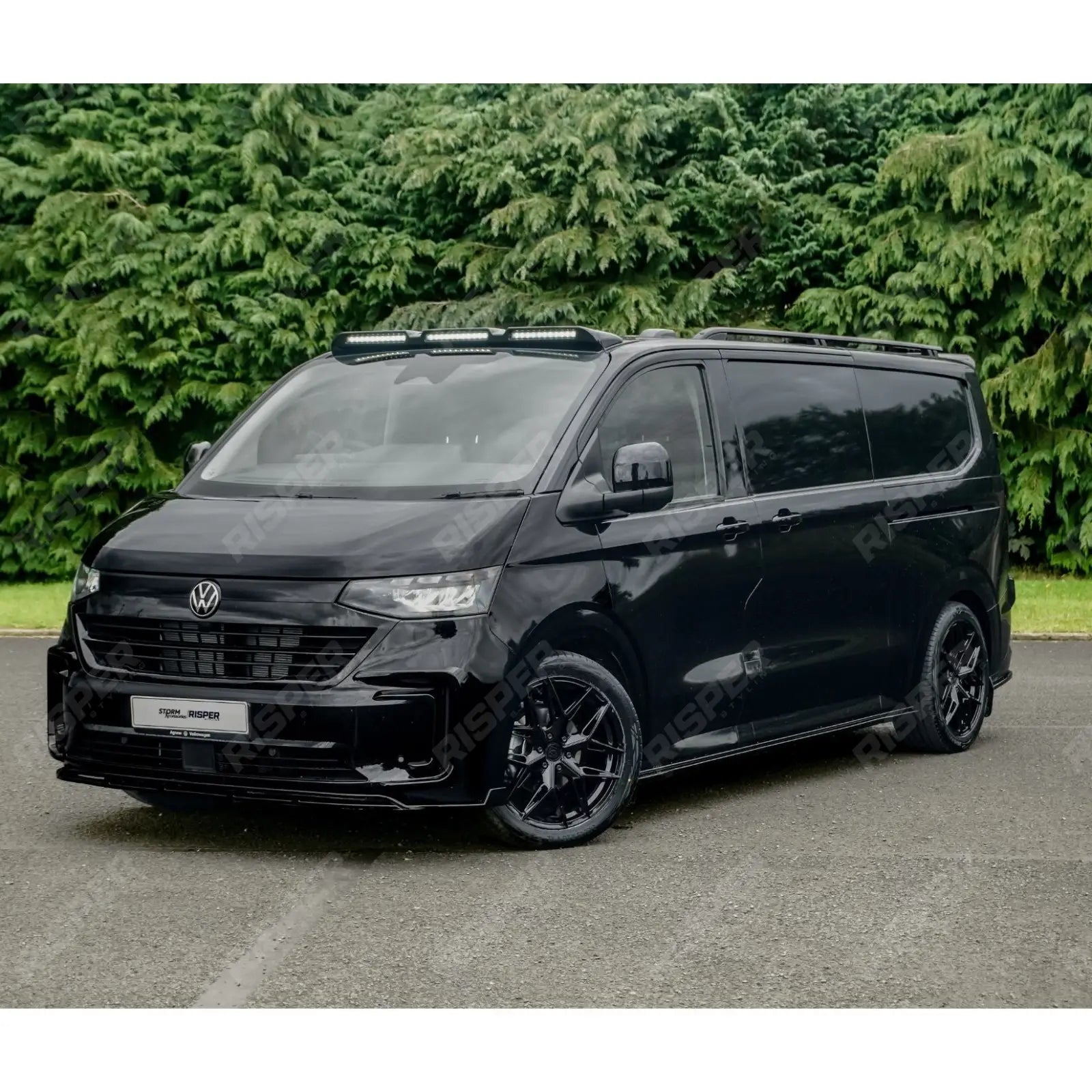 Volkswagen Transporter T7 2025 on Luminex Roof Light Pod With Amber Strobe Gloss Black