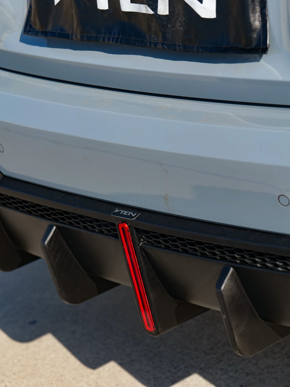 VTEN - BMW 4 SERIES G22 ABS GLOSS BLACK LED REAR DIFFUSER
