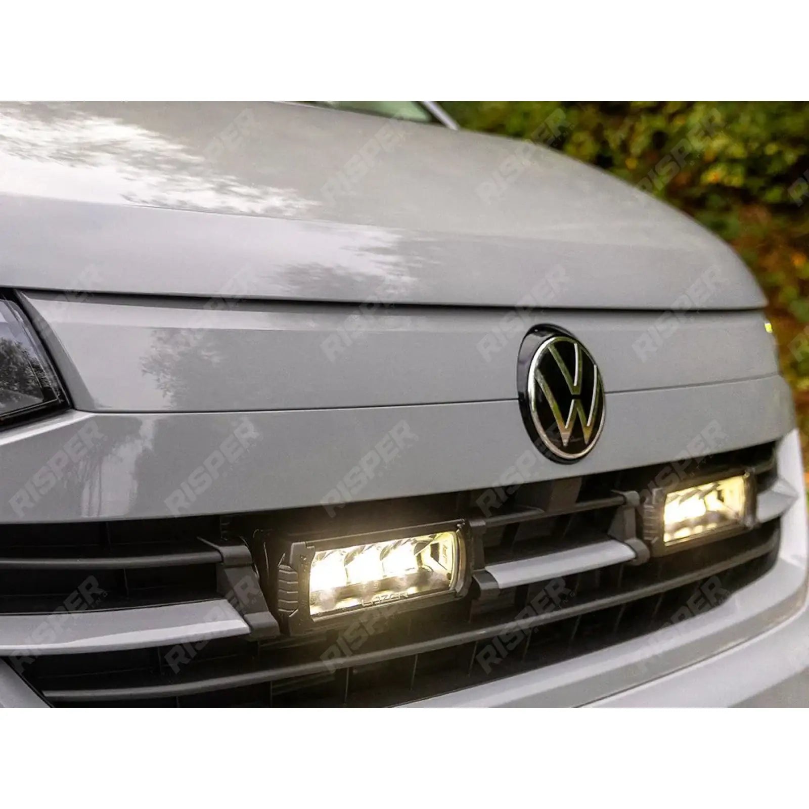 VW T7 Transporter (2025+) Grille Kit - Triple-R 750 Beacon With Side Lights