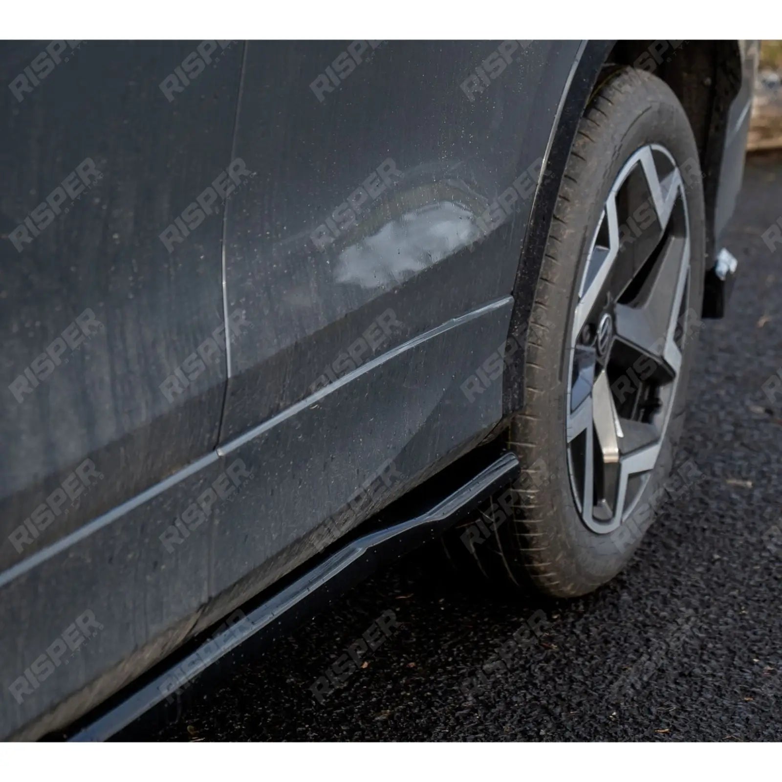 Side Skirts In Gloss Black For VW Tayron MK1 2025 On